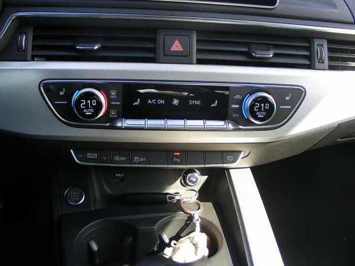 Audi A5 Cabrio Diesel 40 TDI quattro S tronic sport